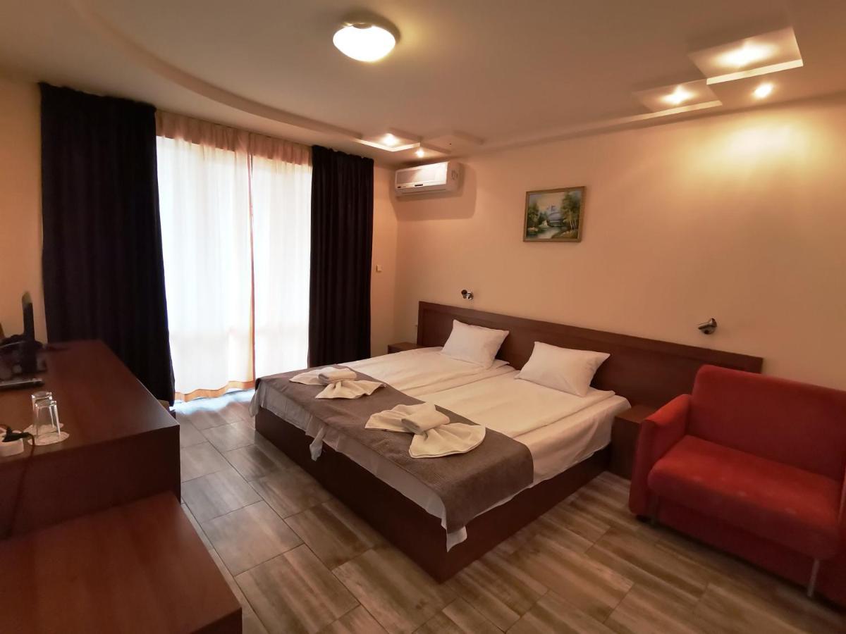 Paris Hotel Balchik Extérieur photo