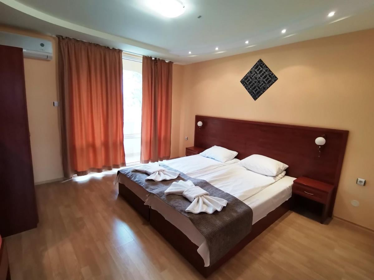 Paris Hotel Balchik Extérieur photo