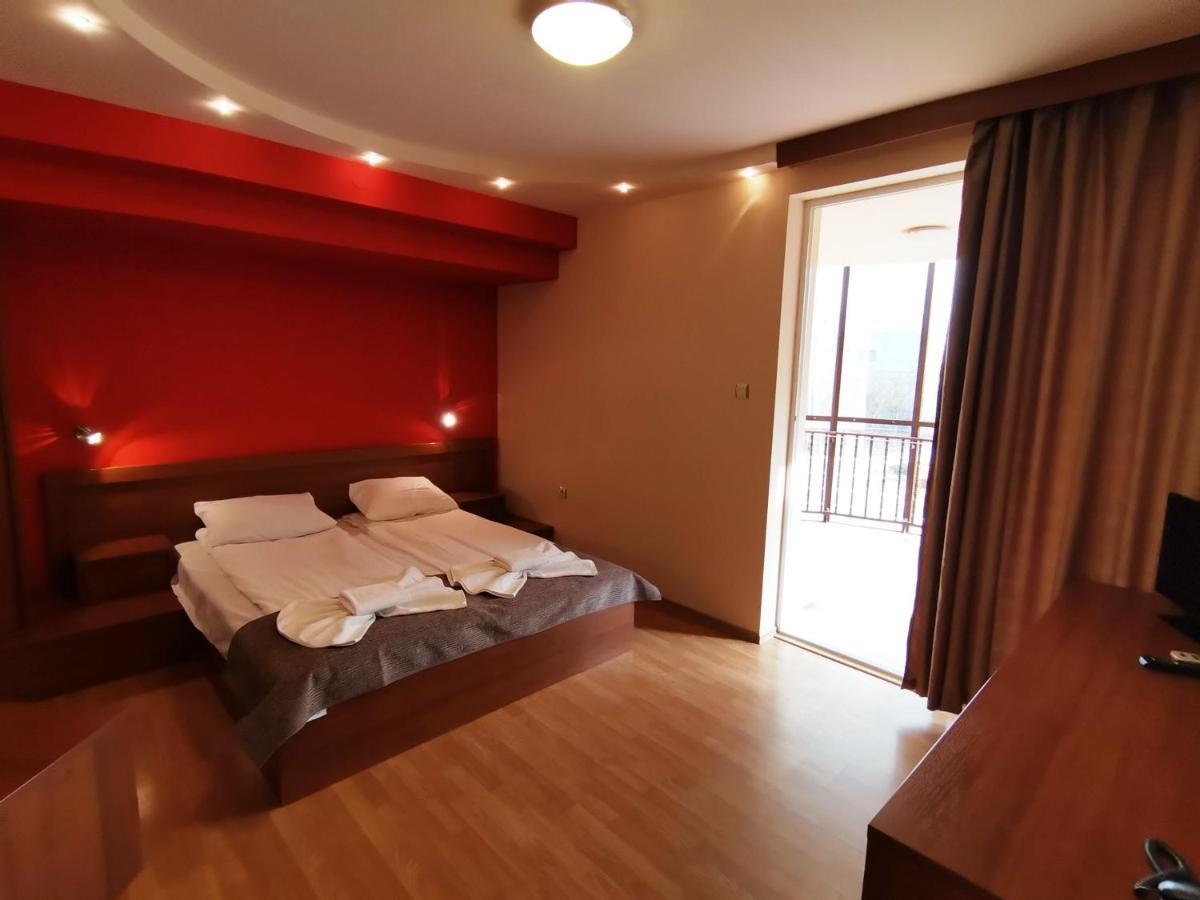 Paris Hotel Balchik Extérieur photo